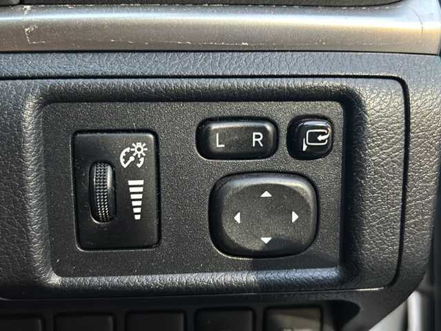 レクサス ＣＴ 200h バージョンC 徳島県 2013(平25)年 13万km ホワイトパールクリスタルシャイン 純正ナビ/バックカメラ/シートヒーター（D+N席）/クルーズコントロール/革巻きステアリング/フルオートウィンドウ/ハロゲンライト/フォグライト/オートライト/ETC/純正AW/純正フロアマット/プッシュスタート/スマートキー/カードキー