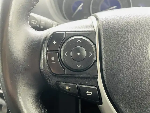 トヨタ ヴォクシー ハイブリッド ZS 煌Ⅲ 福島県 2021(令3)年 5.8万km ホワイトパールクリスタルシャイン トヨタセーフティセンス/・車線逸脱警報装置/・衝突被害軽減ブレーキ/・オートマチックハイビーム/純正ナビゲーション/・型番：NSZT-W68T/・フルセグTV/CD/BT/SD/HDMI/FM/AM/・バックカメラ/・ビルトインETC/・前後ドライブレコーダー/両側パワースライドドア/ハーフレザーシート/・D+N席シートヒーター/・D+N席エアシート/・ウォークスルー/・3列シート/革巻きステアリング/・ステアリングスイッチ/・クルーズコントロール/USB充電ポート/プッシュスタート/・スマートキー/・スペアキー1本/電動格納ミラー/・ウィンカーミラー/LEDヘッドライト/・オートライト/・フォグランプ/純正フロアマット/純正ドアバイザー/16インチAW