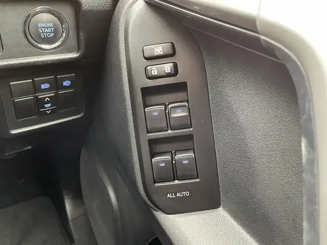 トヨタ ランドクルーザー プラド TX-L 70thアニバーサリーLTD 福井県 2022(令4)年 1.9万km ホワイトパールクリスタルシャイン 純正メーカーオプション９インチナビ/７人乗り仕様/寒冷地仕様　/全方位モニター　/プラドスーパーライブサウンド　　/サドルタン快適温熱レザーシート/純正１８インチアルミホイール　/純正スターター　/純正ビルトインＥＴＣ２．０/純正LEDヘッドライト/純正LEDフロントフォグ/フロントシールドデアイサー/ブラックルーフレール/JAOS製フロントスキッドバー/コンビハンドル/トヨタセーフティセンス/社外マフラー