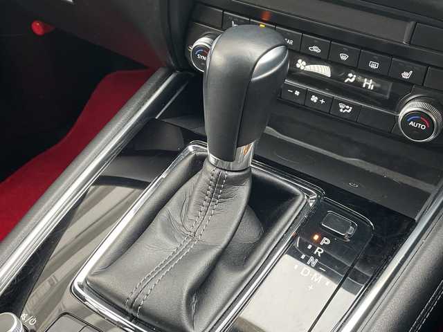 マツダ ＣＸ－８ XD スマートエディション 広島県 2023(令5)年 3.4万km ソウルレッドクリスタルM 禁煙/メーカーオプション/・ハンズフリー機能付パワーリフトゲート/・１０．２５インチセンターディスプレイ/・地上デジタルＴＶチューナー（フルセグ）/・充電用ＵＳＢ端子/・ワイヤレス充電（Ｑｉ）/・クルージング＆トラフィック・サポート/・ワイヤレス接続機能/・外部接続ハブ/SBS/SCBS/レーンキープアシスト/交通標識認識/ドライバーアテンションアラート/BSM/HUD/コーナーセンサー/マツダコネクト/・フルセグ/Bluetooth/USB/スマホ連携/360°ビューモニター/革巻きステアリング/ステアリングヒーター/ステアリングスイッチ/オートライト/LEDヘッドライト/スマートキー/プッシュスタート/シートヒーター/パワーシート/シートメモリー/前後ドライブレコーダー/ETC（グローブBOX内)/電動パーキングブレーキ/オートホールド/純正17インチアルミホイール/W+サイド+カーテンエアバック