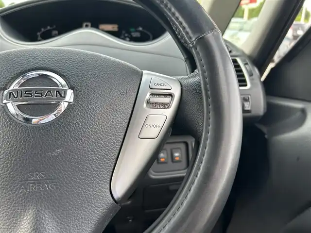 日産 セレナ ハイウェイスター Sハイブリッド 栃木県 2014(平26)年 6.5万km 茶 衝突被害軽減ブレーキ/純正SDナビ/フルセグTV/DVD/Bluetooth//アラウンドビューモニター/ビルトインETC/前ドライブレコーダー/片側パワースライドドア/クルーズコントロール/コーナーセンサー/スマートキー×1/プッシュスタート/純正16インチAW/アイドリングストップ/横滑り防止装置/取説