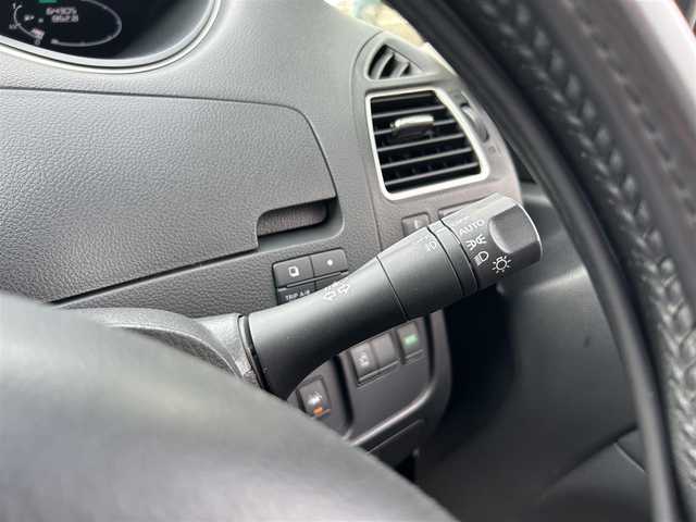 日産 セレナ ハイウェイスター Sハイブリッド 栃木県 2014(平26)年 6.5万km 茶 衝突被害軽減ブレーキ/純正SDナビ/フルセグTV/DVD/Bluetooth//アラウンドビューモニター/ビルトインETC/前ドライブレコーダー/片側パワースライドドア/クルーズコントロール/コーナーセンサー/スマートキー×1/プッシュスタート/純正16インチAW/アイドリングストップ/横滑り防止装置/取説