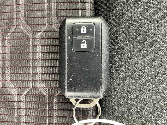 スズキ ワゴンＲ スティングレー HYBRID T 岐阜県 2017(平29)年 7万km スチールシルバーM ターボ車/８インチメモリーナビ　CN-RZ82/CD/DVD/Bluetooth/フルセグTV/衝突軽減ブレーキ/レーンキープアシスト/ヘッドアップディスプレイ/クルーズコントロール/シートヒーター/ステアリングスイッチ/オートエアコン/サイドエアバッグ/パドルシフト/オートLEDライト/フォグライト/スマートキー/プッシュスタート/ETC/社外１６インチアルミホイール/スタッドレス・ホイールセット車載