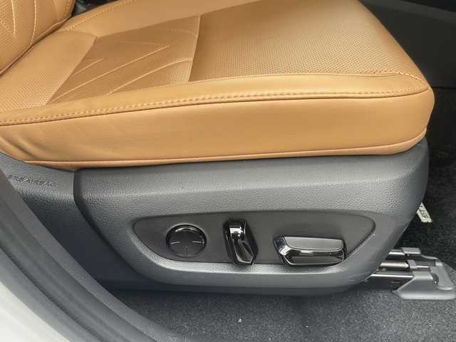 レクサス ＮＸ 250 バージョンL 福島県 2023(令5)年 1.8万km ソニッククォーツ 4WD 純正ナビ TV Bluetooth パノラマルーフ ルーフレール 全方位モニター HID 3眼LEDライト パワーバックドア レクサスセーフティ ETC 前後ドラレコ シートヒーター 本革シート スマートキー