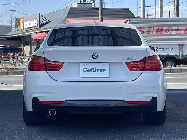 ＢＭＷ ４２０ｉ グランクーペ Mスポーツ 埼玉県 2015(平27)年 2.1万km アルピンホワイトⅢ ・パーキングサポートパッケージ/・レーンチェンジウォーニング/・パークディスタンスコントロール/・パーキングアシスト/・アダプティブLEDヘットライト/・LEDフォグライト/・純正ナビ（AM/FM/CD/DVD/BT)/・ドライブレコーダー/・ETC/・MTモード/・パワーシート/・パワーバックドア/・ステアリングスイッチ/・アダプティブクルーズコントロール/・横滑り防止装置/・衝突防止システム/・レーンアシスト/・コーナーセンサー/・保証書/・取扱説明書/・スペアキー×1