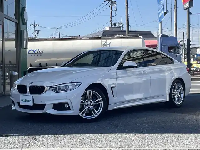 ＢＭＷ ４２０ｉ グランクーペ Mスポーツ 埼玉県 2015(平27)年 2.1万km アルピンホワイトⅢ ・パーキングサポートパッケージ/・レーンチェンジウォーニング/・パークディスタンスコントロール/・パーキングアシスト/・アダプティブLEDヘットライト/・LEDフォグライト/・純正ナビ（AM/FM/CD/DVD/BT)/・ドライブレコーダー/・ETC/・MTモード/・パワーシート/・パワーバックドア/・ステアリングスイッチ/・アダプティブクルーズコントロール/・横滑り防止装置/・衝突防止システム/・レーンアシスト/・コーナーセンサー/・保証書/・取扱説明書/・スペアキー×1