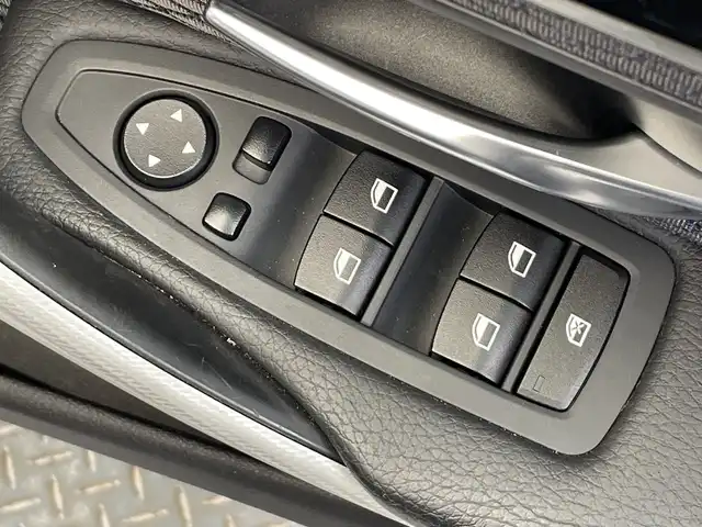 ＢＭＷ ４２０ｉ グランクーペ Mスポーツ 栃木県 2015(平27)年 2.2万km アルピンホワイトⅢ ・前方ドラレコ/・パーキングサポートパッケージ/・レーンチェンジウォーニング/・パークディスタンスコントロール/・パーキングアシスト/・LEDフォグライト/・純正ナビ（AM/FM/CD/DVD/BT)/・ドライブレコーダー/・ETC/・MTモード/・パワーシート/・パワーバックドア/・ステアリングスイッチ/・アダプティブクルーズコントロール/・横滑り防止装置/・衝突防止システム/・レーンアシスト/・コーナーセンサー/・保証書/・取扱説明書/・スペアキー×1