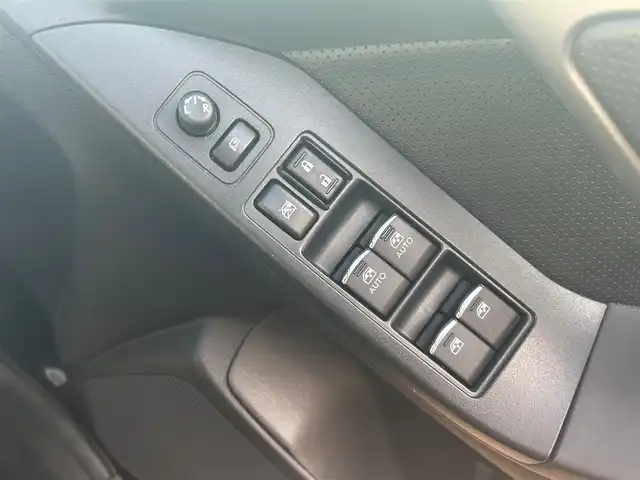 スバル フォレスター Xブレイク 岩手県 2016(平28)年 6万km ダークブルーパール 4WD/アイサイトVer3/　・プリクラッシュブレーキ/　・プリクラッシュブレーキアシスト/　・AT誤発進抑制制御/　・後退時ブレーキアシスト/　・アクティブレーンキープ/　・レーダークルーズコントロール/社外メモリナビ/　　CD/DVD/BT/フルセグTV/バックカメラ/パワーバックドア/LEDオートライト/合皮ハーフレザーシート/パワーシート/シートヒーター/純正17インチアルミホイール/ルーフレール/スマートキー/ETC