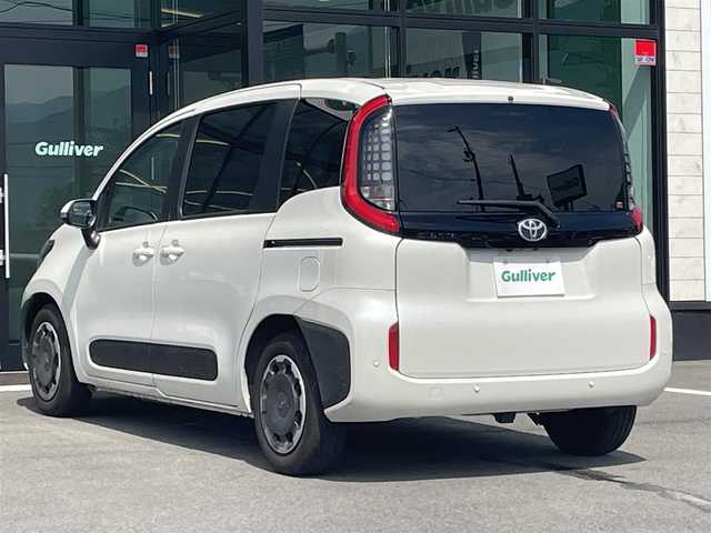 トヨタ シエンタ Z 愛媛県 2023(令5)年 2.1万km パール トヨタセーフティ/プリクラッシュセーフティ/レーダークルーズコントロール/ブラインドスポットモニター/クリアランスソナー /純正10.5インチナビ/　Bluetooth/ミラーリング/フルセグTV/パノラミックビューモニター/前後ドライブレコーダー/ビルトインETC/両側パワースライドドア/前席シートヒーター/ステアリングヒーター/革巻きステアリングスイッチ/オートライト/LEDヘッドライト/プッシュスタート