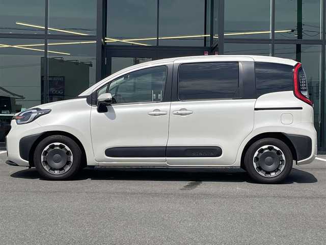 トヨタ シエンタ Z 愛媛県 2023(令5)年 2.1万km パール トヨタセーフティ/プリクラッシュセーフティ/レーダークルーズコントロール/ブラインドスポットモニター/クリアランスソナー /純正10.5インチナビ/　Bluetooth/ミラーリング/フルセグTV/パノラミックビューモニター/前後ドライブレコーダー/ビルトインETC/両側パワースライドドア/前席シートヒーター/ステアリングヒーター/革巻きステアリングスイッチ/オートライト/LEDヘッドライト/プッシュスタート