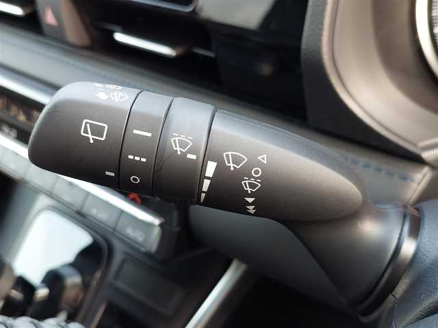 トヨタ ヴォクシー S－Z 東京都 2025(令7)年 0.2万km アティチュードブラックマイカ 純正10.5インチナビ/ワンオーナー/禁煙車/快適利便パッケージ/純正アルミホイール/3眼LEDヘッドライト/ETC2.0（ビルトイン）/両側パワースライドドア/シートヒーター/ハンドルヒーター/アダプティブクルーズコントロール/トヨタセーフティセンス/Bluetooth/コーナーセンサー/バックカメラ/ドライブレコーダー/プッシュスタート