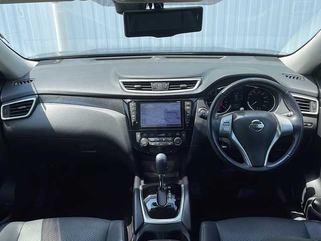日産 エクストレイル 20X エマージェンシーブレーキ 三重県 2015(平27)年 6.9万km ダイヤモンドブラック 純正8型ナビ(AM/FM/CD/DVD/TV/BT)/バックカメラ/フルセグTV/前席シートヒーター/スペアキー/革巻きステアリング/ヒーテッドドアミラー/クリアランスソナー/純正フロアマット/電動格納ミラー/禁煙車