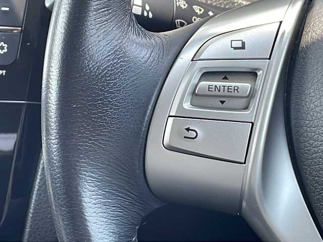 日産 エクストレイル 20X エマージェンシーブレーキ 三重県 2015(平27)年 6.9万km ダイヤモンドブラック 純正8型ナビ(AM/FM/CD/DVD/TV/BT)/バックカメラ/フルセグTV/前席シートヒーター/スペアキー/革巻きステアリング/ヒーテッドドアミラー/クリアランスソナー/純正フロアマット/電動格納ミラー/禁煙車