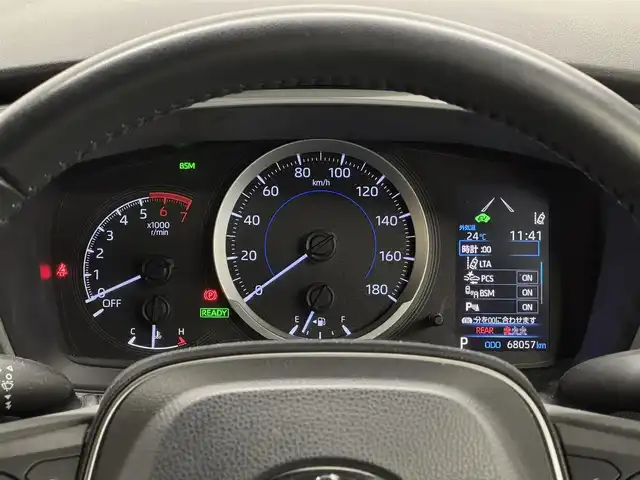 トヨタ カローラ スポーツ ハイブリッドG 三重県 2018(平30)年 6.8万km プラチナホワイトパールマイカ ハイブリッド/FF/フロアCVT/純正 7インチナビ NSCD-W66/（AM/FM/CD/TV/SD/Bluetooth/AUX）/バックガイドモニター/ビルトインETC/Toyota Safety Sense/●プリクラッシュセーフティ/●レーントレーシングアシスト/●レーダークルコン（全車速追従機能付）/●オートハイビーム/●ロードサインアシスト/・【OP】インテリジェントクリアランスソナー［パーキングサポートブレーキ（静止物）］/・【OP】ブラインドスポットモニター＋リヤクロストラフィックオートブレーキ（後方接近車両）/・【OP】パーキングサポートブレーキ（前後静止物）/・車両接近通報装置/装備/・左右独立温度コントロールフルオートエアコン/・オートライト/・LED ヘッドランプ/・電子パーキングブレーキ/・オートブレーキホールド/・ステアリングスイッチ/・プッシュスタート/・純正16inAW/・保/取/・スマートキーx2/など