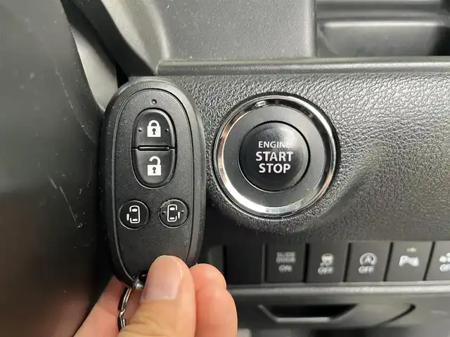 スズキ ソリオ HV MZ 高知県 2018(平30)年 5.3万km ピュアホワイトP 純正ナビ/　Bluetooth/フルセグ/　CD/DVD/AM/FM/全方位カメラ/ドライブレコーダー/ワンオーナー/クルーズコントロール/ETC/MTモード付AT/パドルシフト/プッシュスタート/スマートキー/両側パワースライドドア/HIDヘッドライト/純正15インチアルミホイール/純正フロアマット/シートヒーター/アイドリングストップ/オートライト/記録簿/保証書/取扱説明書/盗難防止装置