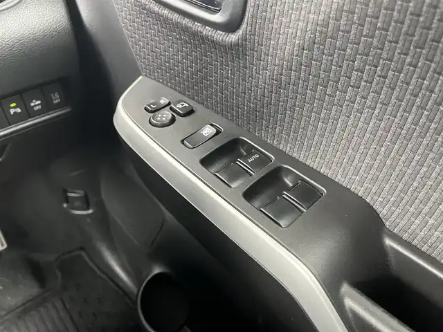 スズキ ソリオ HV MZ 高知県 2018(平30)年 5.3万km ピュアホワイトP 純正ナビ/　Bluetooth/フルセグ/　CD/DVD/AM/FM/全方位カメラ/ドライブレコーダー/ワンオーナー/クルーズコントロール/ETC/MTモード付AT/パドルシフト/プッシュスタート/スマートキー/両側パワースライドドア/HIDヘッドライト/純正15インチアルミホイール/純正フロアマット/シートヒーター/アイドリングストップ/オートライト/記録簿/保証書/取扱説明書/盗難防止装置