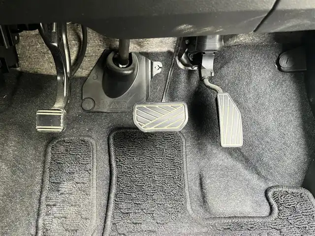 スズキ ソリオ HV MZ 高知県 2018(平30)年 5.3万km ピュアホワイトP 純正ナビ/　Bluetooth/フルセグ/　CD/DVD/AM/FM/全方位カメラ/ドライブレコーダー/ワンオーナー/クルーズコントロール/ETC/MTモード付AT/パドルシフト/プッシュスタート/スマートキー/両側パワースライドドア/HIDヘッドライト/純正15インチアルミホイール/純正フロアマット/シートヒーター/アイドリングストップ/オートライト/記録簿/保証書/取扱説明書/盗難防止装置