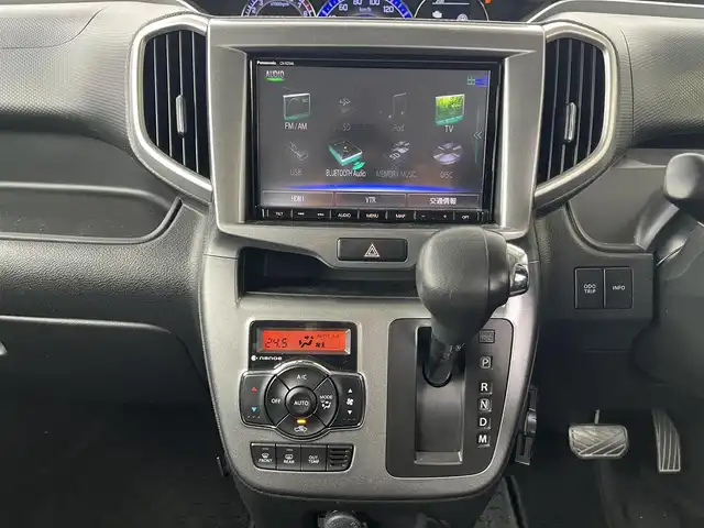 スズキ ソリオ HV MZ 高知県 2018(平30)年 5.3万km ピュアホワイトP 純正ナビ/　Bluetooth/フルセグ/　CD/DVD/AM/FM/全方位カメラ/ドライブレコーダー/ワンオーナー/クルーズコントロール/ETC/MTモード付AT/パドルシフト/プッシュスタート/スマートキー/両側パワースライドドア/HIDヘッドライト/純正15インチアルミホイール/純正フロアマット/シートヒーター/アイドリングストップ/オートライト/記録簿/保証書/取扱説明書/盗難防止装置