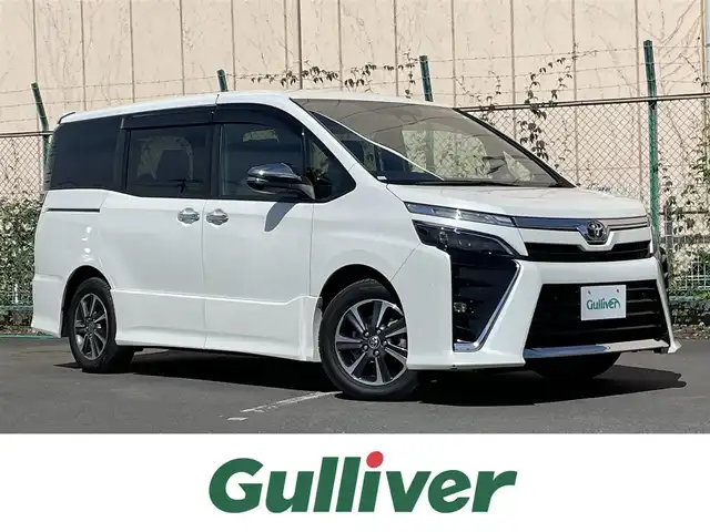 トヨタ ヴォクシー ZS 煌Ⅱ 東京都 2020(令2)年 4.6万km ホワイトパールクリスタルシャイン 純１０．１型ナビ　/・Ｂｌｕｅｔｏｏｔｈ　/・ＣＤ／ＤＶＤ再生　/・フルセグ/純正12インチフリップダウンモニター/両側電動スライドドア　/ＬＥＤヘッドライト　/オートハイビーム　/トヨタセーフティセンス　/レーンキープアシスト　/クルーズコントロール　