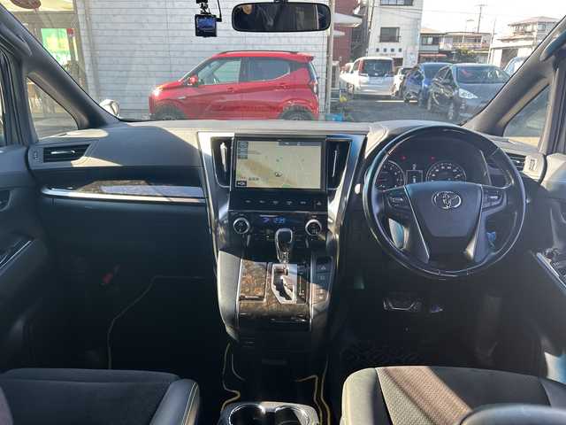 トヨタ ヴェルファイア Z Aエディション ゴールデンアイズ 大分県 2017(平29)年 8.9万km ホワイトパールクリスタルシャイン 〇ワンオーナー/〇純正メモリーナビ（NSZN-Z66T）/　CD/DVD/BT/フルセグ/ラジオ/〇バックカメラ/〇純正フリップダウンモニター/〇社外ドラブレコーダー/〇クルーズコントロール/〇両側パワースライドドア/〇ウッドコンビハンドル/〇ステアリングスイッチ/〇ETC/〇スマートキー/〇エンジンプッシュスタート/〇黒木目調パネル/〇フロアマット/〇ドアバイザー/〇nanoeエアコン/〇AC100V電源/〇パワーバックドア/〇保証書/〇取扱説明書/〇スペアキー