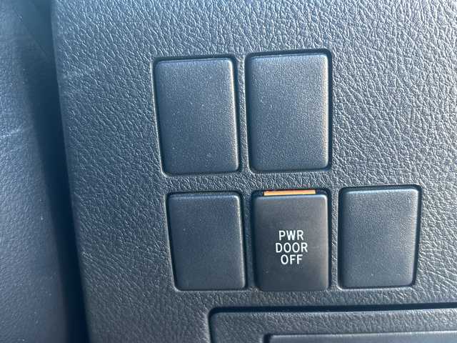 トヨタ ヴェルファイア Z Aエディション ゴールデンアイズ 大分県 2017(平29)年 8.9万km ホワイトパールクリスタルシャイン 〇ワンオーナー/〇純正メモリーナビ（NSZN-Z66T）/　CD/DVD/BT/フルセグ/ラジオ/〇バックカメラ/〇純正フリップダウンモニター/〇社外ドラブレコーダー/〇クルーズコントロール/〇両側パワースライドドア/〇ウッドコンビハンドル/〇ステアリングスイッチ/〇ETC/〇スマートキー/〇エンジンプッシュスタート/〇黒木目調パネル/〇フロアマット/〇ドアバイザー/〇nanoeエアコン/〇AC100V電源/〇パワーバックドア/〇保証書/〇取扱説明書/〇スペアキー