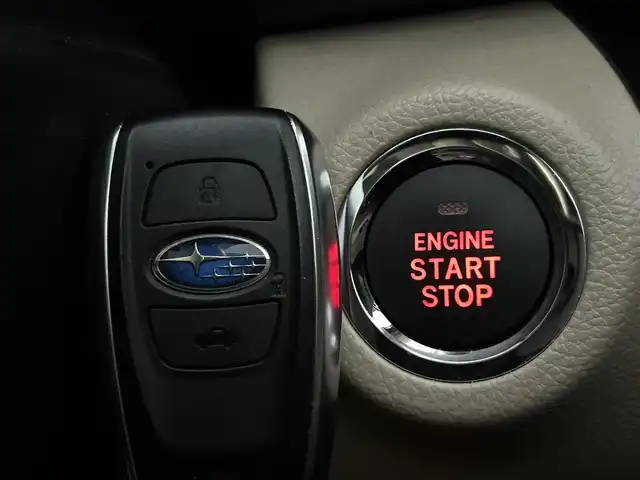 スバル レガシィ Ｂ４ リミテッド 愛知県 2019(令1)年 7.6万km クリスタルブラックシリカ ワンオーナー/サンルーフ/4WD/純正ナビ(AM/FM/CD/DVD/BT/ワンセグTV)/アイサイト/ステアリング連動ヘッドランプ/ブラインドスポットモニター/リヤビークルディテクション/後退時ブレーキアシスト/オートビークルホールド/レーンキープアシスト/先行車発進告知/追従クルーズコントロール/電動パーキングブレーキ/パーキングセンサー/レザーシート/メモリ機能付きパワーシート/シートヒーター（D/N席）/ハンドルヒーター/デュアルエアコン/バックカメラ/ETC/ドラレコ（前）/自動防眩ミラー/純正18インチアルミホイール/LEDヘッドランプ/フォグランプ/リアフォグランプ/ステアリングスイッチ/純正フロアマット/スペアキー/スマートキー×1/取説/保証書