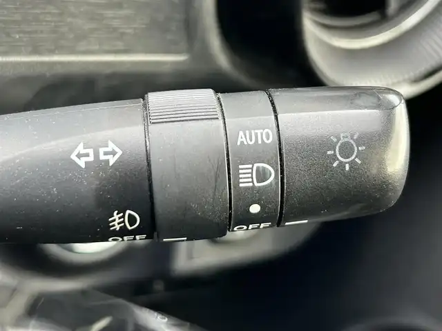 トヨタ アクア クロスオーバー 奈良県 2018(平30)年 5.4万km ブラックマイカ 社外ナビTV/（CN-S310WD）/フルセグTV/Bluetooth/CDチェンジャー/ハーフレザーシート/シートヒーター/社外マット/バックカメラ、/車線逸脱警報/衝突軽減ブレーキ/プッシュスターター/ETC/横滑り防止装置　/オートライト/オートマチックハイビーム/LEDヘッドライト