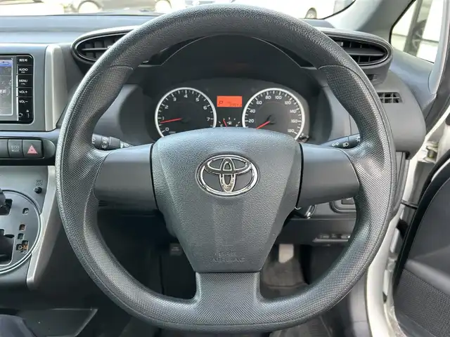 トヨタ ウィッシュ 1．8X 佐賀県 2015(平27)年 4万km ホワイトパールクリスタルシャイン ワンオーナー/７人乗り/純正SDナビ/ワンセグTV/ETC/ヘッドライトレベライザー/電動格納ミラー/エアバックW/サイド/カーテン/リモコンキー/スペアキー×１/取扱説明書/保証書