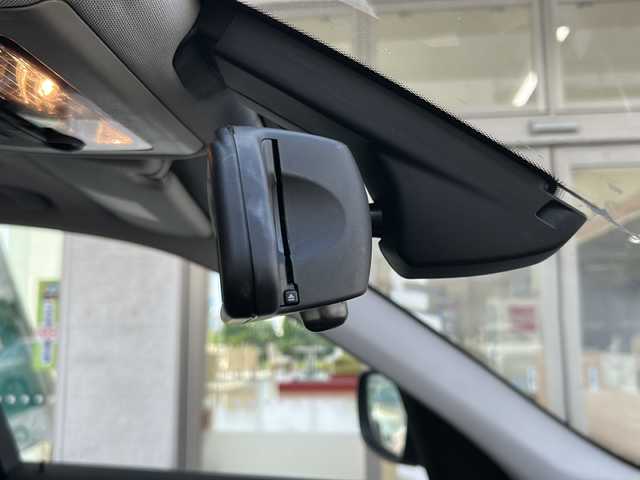ＢＭＷ Ｘ３ xDrive20i 沖縄県 2012(平24)年 8.8万km 紺 禁煙車/サンルーフ/ルーフレール/レザーシート/メーカー9インチナビ/（CD/DVD/フルセグTV/Bluetooth/ラジオ）/全方位カメラ/ビルトインETC/電動パーキングブレーキ/オートブレーキホールド/コーナーセンサー/ダウンヒルアシストコントロール/シートヒーター/パワーシート/シートメモリー/リアエアコン