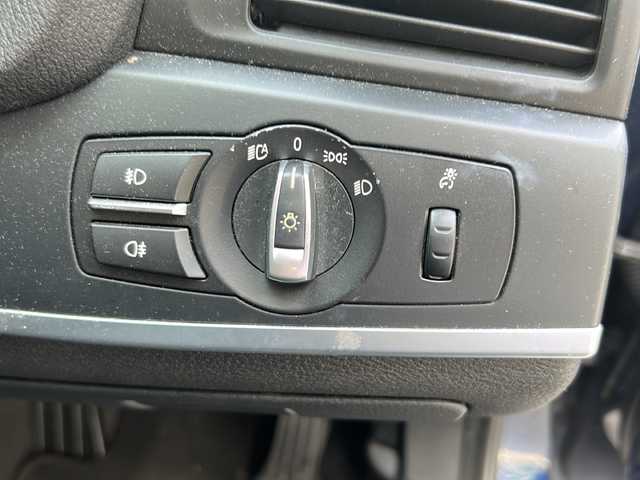 ＢＭＷ Ｘ３ xDrive20i 沖縄県 2012(平24)年 8.8万km 紺 禁煙車/サンルーフ/ルーフレール/レザーシート/メーカー9インチナビ/（CD/DVD/フルセグTV/Bluetooth/ラジオ）/全方位カメラ/ビルトインETC/電動パーキングブレーキ/オートブレーキホールド/コーナーセンサー/ダウンヒルアシストコントロール/シートヒーター/パワーシート/シートメモリー/リアエアコン