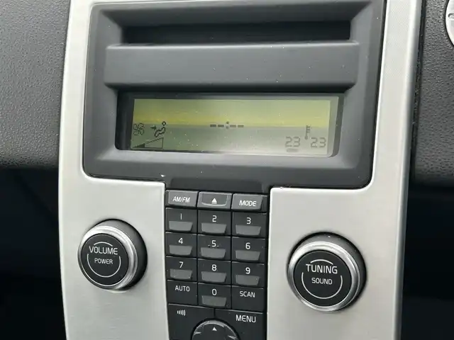 ボルボ Ｖ５０ 2．0 クラシック 京都府 2012(平24)年 5.4万km カメレオンブルーメタリック  社外HDDナビ/ レザーシート/　・前席パワーシート/　・前席シートヒーター/ サンルーフ/ クルーズコントロール/ ETC/ 12Vシガーソケット/ センターコンソール/ 電動格納ミラー/ HIDヘッドライト/ フォグライト/ 純正17インチアルミホイール/ ルーフレール