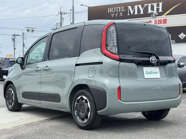 トヨタ シエンタ ハイブリッド Z 徳島県 2025(令7)年 0.1万km未満 アーバンカーキ 純正10.5インチナビ/(AM・FM/Bluetooth/TV)/全周囲カメラ/両側パワースライドドア/衝突被害軽減ブレーキ/追従機能付クルーズコントロール/ブラインドスポットモニター/レーンキープアシスト/プロアクティブドライビングサポート/リヤクロストラフィックアラート/パーキングサポートブレーキ/ロードサインアシスト/オートマチックハイブーム/オートライト/LEDヘッドライト/フロントフォグライト/シートヒーター/ステアリングヒーター/純正ビルトインETC/ステアリングスイッチ/スマートキー/USB充電