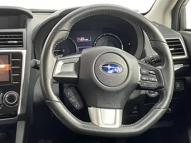 スバル レヴォーグ 1．6GT アイサイト 道央・札幌 2016(平28)年 5.7万km ピュアレッド ・４WD/・アドバンスドセーフティパッケージ/・純正メモリーナビ/　CD/DVD/SD/BT/フルセグ/・バック/サイドカメラ/・ETC/・アイサイト/・SI-DRIVE/・レーダークルーズコントロール/・レーンキープアシスト/・オートハイビーム/・BSM/・LEDヘッドライト/・フォグライト/・オートライト/・プッシュスタート/・スマートキー/・純正フロアマット/・ドアバイザー