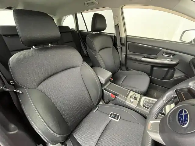 スバル レヴォーグ 1．6GT アイサイト 道央・札幌 2016(平28)年 5.7万km ピュアレッド ・４WD/・アドバンスドセーフティパッケージ/・純正メモリーナビ/　CD/DVD/SD/BT/フルセグ/・バック/サイドカメラ/・ETC/・アイサイト/・SI-DRIVE/・レーダークルーズコントロール/・レーンキープアシスト/・オートハイビーム/・BSM/・LEDヘッドライト/・フォグライト/・オートライト/・プッシュスタート/・スマートキー/・純正フロアマット/・ドアバイザー