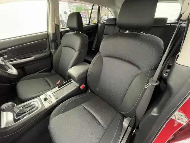 スバル レヴォーグ 1．6GT アイサイト 道央・札幌 2016(平28)年 5.7万km ピュアレッド ・４WD/・アドバンスドセーフティパッケージ/・純正メモリーナビ/　CD/DVD/SD/BT/フルセグ/・バック/サイドカメラ/・ETC/・アイサイト/・SI-DRIVE/・レーダークルーズコントロール/・レーンキープアシスト/・オートハイビーム/・BSM/・LEDヘッドライト/・フォグライト/・オートライト/・プッシュスタート/・スマートキー/・純正フロアマット/・ドアバイザー
