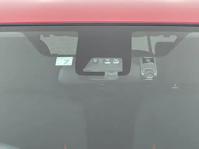 トヨタ アクア S 岐阜県 2018(平30)年 5万km スーパーレッドⅤ トヨタセーフティセンス/・プリクラッシュセーフティ/・レーンディパーチャーアラート/・オートハイビーム/・先行車発進告知/クリアランスソナー/純正SDナビ（NSCD-W66）/・ワンセグ/BT/CD/SD/AUX/バックカメラ/ステアリングスイッチ/純正ドライブレコーダー/純正フロアマット/プッシュスタート/スマートキー