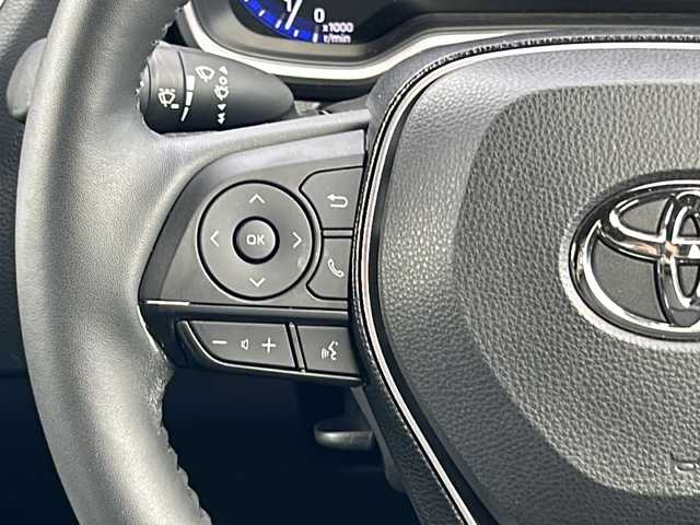 トヨタ カローラ スポーツ G スタイルパッケージ 千葉県 2021(令3)年 1.1万km グレーメタリック 6速MT/純正ディスプレイオーディオ/バックカメラ/Bluetooth/USB接続/Miracast/ビルトインETC/LEDヘッドライト/オートマチックハイビーム/フロントフォグランプ/電動格納ウィンカーミラー/前席シートヒーター/ステアリングヒーター/トヨタセーフティーセンス/プリクラッシュセーフティ/前後コーナーセンサー/レーンキープアシスト/ロードサインアシスト/レーダークルーズコントロール/電動パーキングブレーキ/ブレーキホールド/プッシュスタート/スマートキー（スペアキー1本）/純正フロアマット/純正16インチアルミホイール