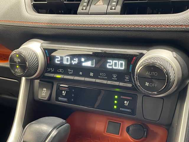 トヨタ ＲＡＶ４ アドベンチャー 宮城県 2021(令3)年 3.1万km アーバンカーキ 4WD/純正ナビ/バックカメラ/フルセグTV/Bluetooth/CD/DVD/トヨタセーフティセンス/・プリクラッシュセーフティー/・レーントレーシングアシスト/・レーダークルーズコントロール/・オートマチックハイビーム/・ロードサインアシスト/クリアランスソナー/ダウンヒルアシストコントロール/ヒルスタートアシストコントロール/MTモード付きAT/本革レザーシート/エアーシート/シートヒーター/パワーシート/ステアリングヒーター/LEDヘッドライト/フォグランプ/オートライト/純正ETC/純正アルミホイール/純正フロアマット/前後ドライブレコーダー/盗難防止装置