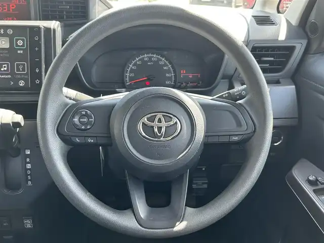 トヨタ ルーミー X 愛知県 2023(令5)年 0.5万km レーザーブルークリスタルシャイン スマートキー/プッシュスタート/純正ディスプレイオーディオ/TV/BT/バックカメラ/片側パワースライドドア /スマートアシスト/前後ドライブレコーダー/アイドリングストップ/前席シートヒーター /純正フロアマット/純正ドアバイザー/取説、保証書/スペアキー