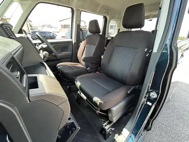 トヨタ ルーミー X 愛知県 2023(令5)年 0.5万km レーザーブルークリスタルシャイン スマートキー/プッシュスタート/純正ディスプレイオーディオ/TV/BT/バックカメラ/片側パワースライドドア /スマートアシスト/前後ドライブレコーダー/アイドリングストップ/前席シートヒーター /純正フロアマット/純正ドアバイザー/取説、保証書/スペアキー