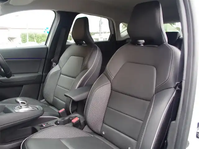 ルノー ルノー キャプチャー インテンス テックパック 埼玉県 2023(令5)年 2.1万km パール ブラックレザーシート/アダプティブクルーズコントロール/androidauto/パークセンサー/ブラインドスポットモニター/全周囲カメラ/純正ディスプレイオーディオ/ETC/シートヒーター/純正AWスタッドレスタイヤ積み込み