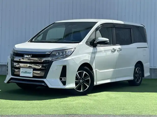 トヨタ ノア Si ダブルバイビーⅡ 香川県 2019(令1)年 6.5万km ホワイトパールクリスタルシャイン 禁煙車/トヨタセーフティセンス/・プリクラッシュセーフティ/・レーンディパーチャーアラート/純正9インチナビ/バックカメラ/両側パワースライドドア/ハーフレザーシート/革巻ステアリング/ステアリングリモコン/LEDヘッドライト/クルーズコントロール/リアロールサンシェード/スマートキー/プッシュスタート