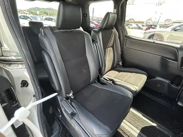 トヨタ ノア Si ダブルバイビーⅡ 香川県 2019(令1)年 6.5万km ホワイトパールクリスタルシャイン 禁煙車/トヨタセーフティセンス/・プリクラッシュセーフティ/・レーンディパーチャーアラート/純正9インチナビ/バックカメラ/両側パワースライドドア/ハーフレザーシート/革巻ステアリング/ステアリングリモコン/LEDヘッドライト/クルーズコントロール/リアロールサンシェード/スマートキー/プッシュスタート