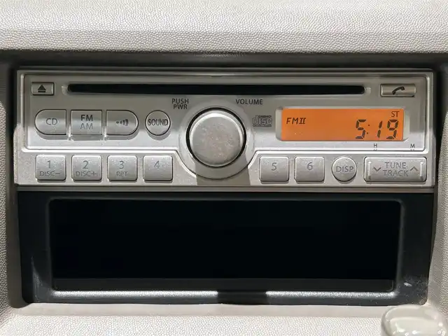 スズキ エブリイ PA 宮城県 2014(平26)年 4.8万km シルキーシルバーメタリック 純正オーディオ/・CD/AM/FM/ベンチシート（後部座席）/フルフラットシート（後部座席）/両側スライドドア/純正合皮シート/ハロゲンヘッドライト/純正ラバーマット/純正フロアマット/純正１２インチホイール/パワーウィンドウ/電動格納ミラー/ドアバイザー/コインホルダー