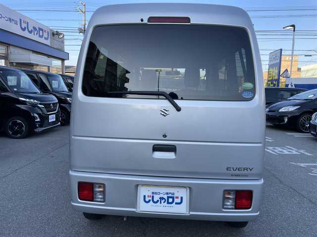 スズキ エブリイ PA 兵庫県 2014(平26)年 4.8万km シルキーシルバーメタリック 純正オーディオ/・CD/AM/FM/ベンチシート（後部座席）/フルフラットシート（後部座席）/両側スライドドア/純正合皮シート/ハロゲンヘッドライト/純正ラバーマット/純正フロアマット/純正１２インチホイール/パワーウィンドウ/電動格納ミラー/ドアバイザー/コインホルダー