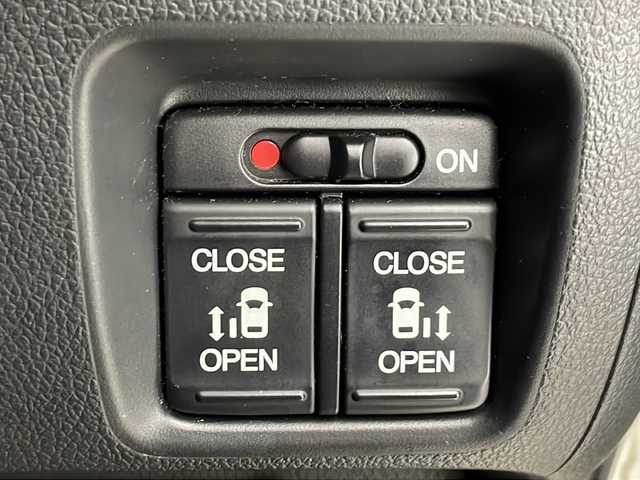 ホンダ Ｎ ＢＯＸ G Lパッケージ 千葉県 2014(平26)年 6.7万km プレミアムホワイトパール 純正ナビ【VXM-145VFi】/バックカメラ/ETC/両側パワースライドドア/純正フロアマット/純正ドアバイザー/アイドリングストップ/横滑り防止機能/プッシュスタート/純正14インチアルミホイール/電格ウィンカーミラー/スマートキー/スペアキー