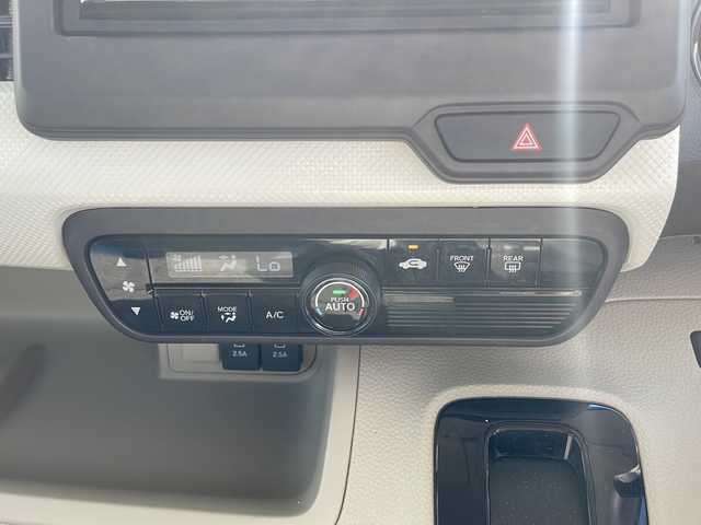 ホンダ Ｎ ＢＯＸ G L ホンダセンシング 香川県 2018(平30)年 5万km ブリリアントスポーティブルーメタリック2トーン 社外ナビ/フルセグテレビ/CD／DVD再生機能/バックカメラ/ドライブレコーダー/片側パワースライドドア/純正マッドガード4点セット/LEDヘッドライト/スペアキー/ETC