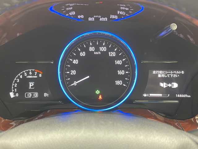 ホンダ ヴェゼル X ホンダセンシング 秋田県 2018(平30)年 14.5万km プラチナホワイトパール 社外ナビ　ＣＮ－ＲＡ０４Ｄ/・フルセグテレビ/・ＢＴ/・ＣＤ、ＤＶＤ、ＳＤ/・ラジオ/・ＵＳＢ/・ＨＤＭＩ/フロントワイパーデアイサー/前席シートヒーター/電動格納ミラー/ステアリングスイッチ/横滑り防止装置/レーンキープアシスト/オートライト/サマータイヤ　ゴムのみ積載　215/60R16