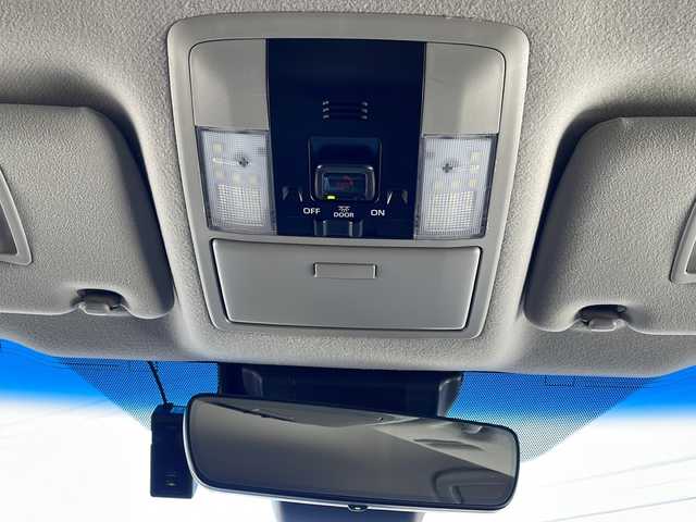 トヨタ ランドクルーザー プラド TX Lパッケージ 青森県 2023(令5)年 2.8万km アバンギャルドブロンズメタリック ワンオーナー/寒冷地仕様/純正メーカーナビ・フルセグTV/パノラミックビューモニター/黒革シート/前席エアシート・ヒーター/セーフティセンス/プリクラッシュセーフティ/レーダークルーズコントロール/レーンディパーチャーアラート/オートマチックハイビーム/OPブラインドスポットモニター/OPクリアランスソナー/ワイパーデアイサー/スマートキー一体式エンジンスターター/ビルトインETC2.0/LEDヘッドライト/LEDフォグランプ/リアフォグランプ/ブラックルーフレール/社外17インチアルミ夏タイヤ/純正17インチアルミスタッドレス車内/バッテリー2個