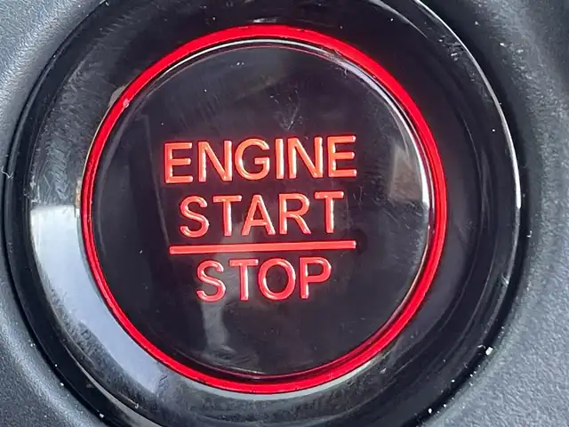 ホンダ ＺＲ－Ｖ X 岡山県 2023(令5)年 2.6万km クリスタルブラックパール 登録時走行距離25759km/ワンオーナー/純正11.4インチナビ/フルセグTV(AM/FM/CD/DVD/Bluetooth)/バックカメラ/ETC/ドライブレコーダー/パワーバックドア/ホンダセンシング/・衝突軽減ブレーキ/・車線維持支援システム/・アダプティブクルーズコントロール/・踏み間違い衝突軽減システム/・パーキングセンサーシステム/横滑り防止装置/ヘッドライトレベライザー/ダウンヒルアシストコントロール/USB端子/18インチ純正AW/純正フロアマット